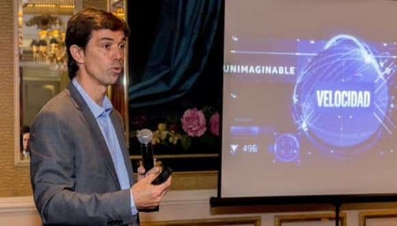 Directivo de Intel explicando la importancia de Data Managemen